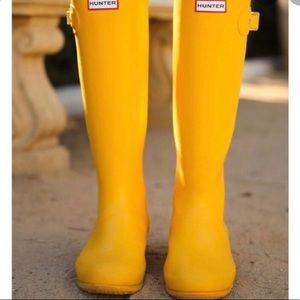 Hunter Tall Yellow Rain Boots